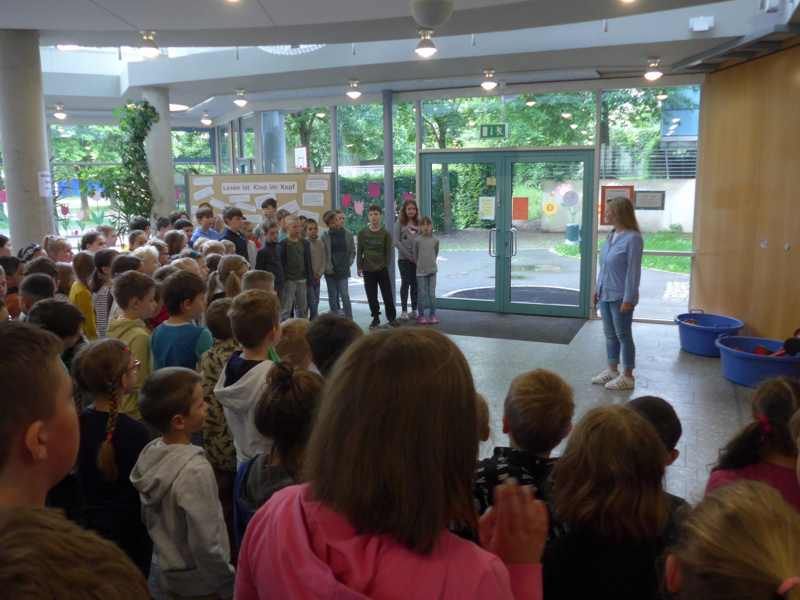 Schulversammlung nach den Pfingstferien