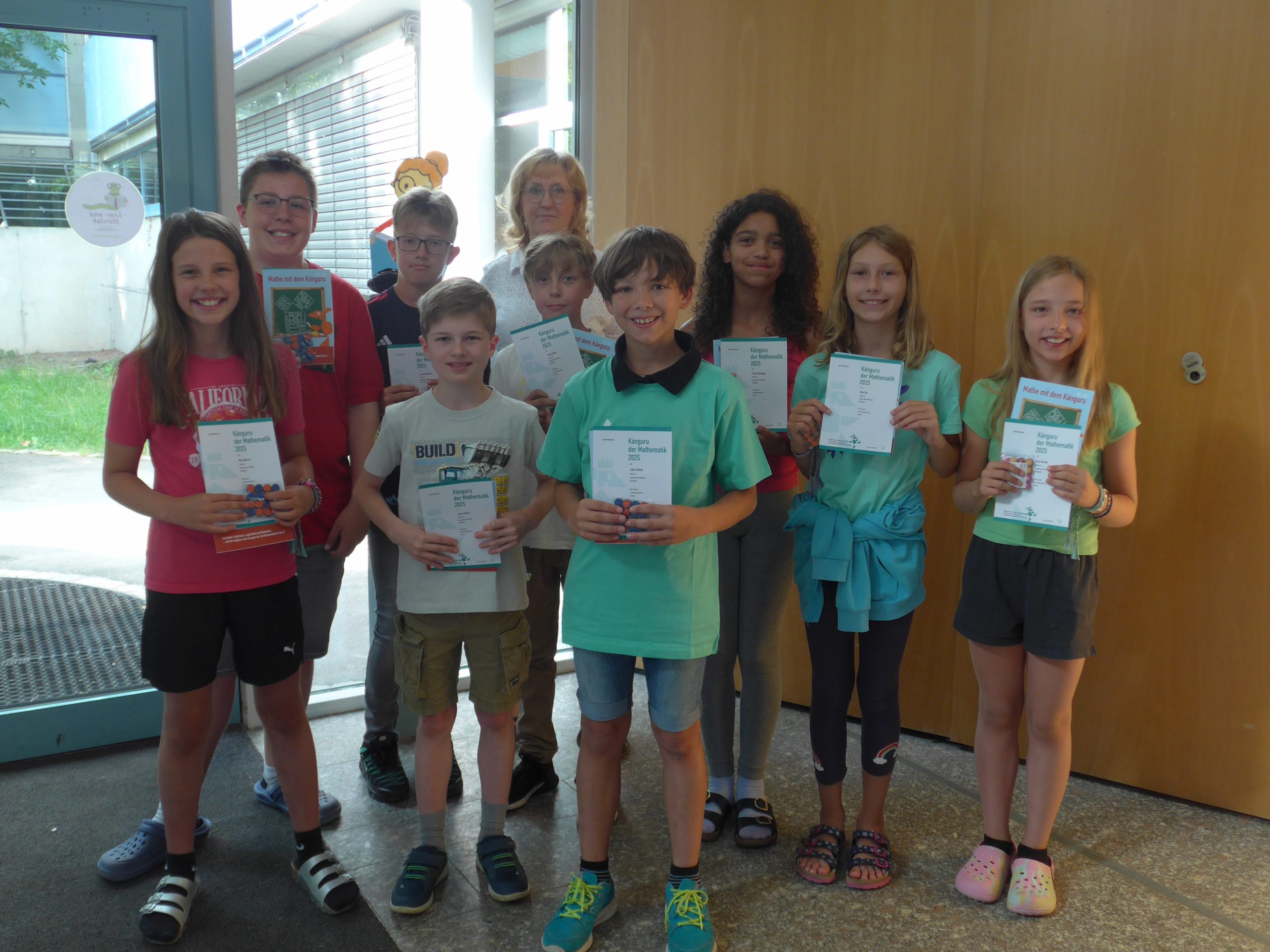 Schulversammlung mit Känguru-Ehrung